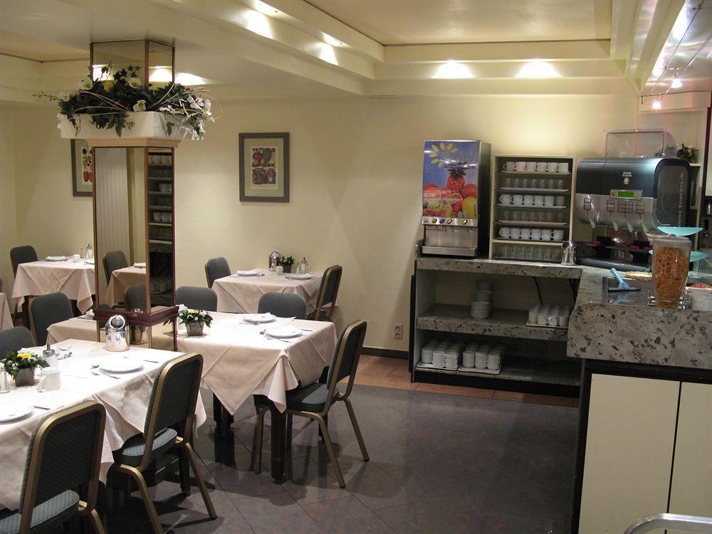 Hotel Best Western County House Saint-Gilles Restaurace fotografie