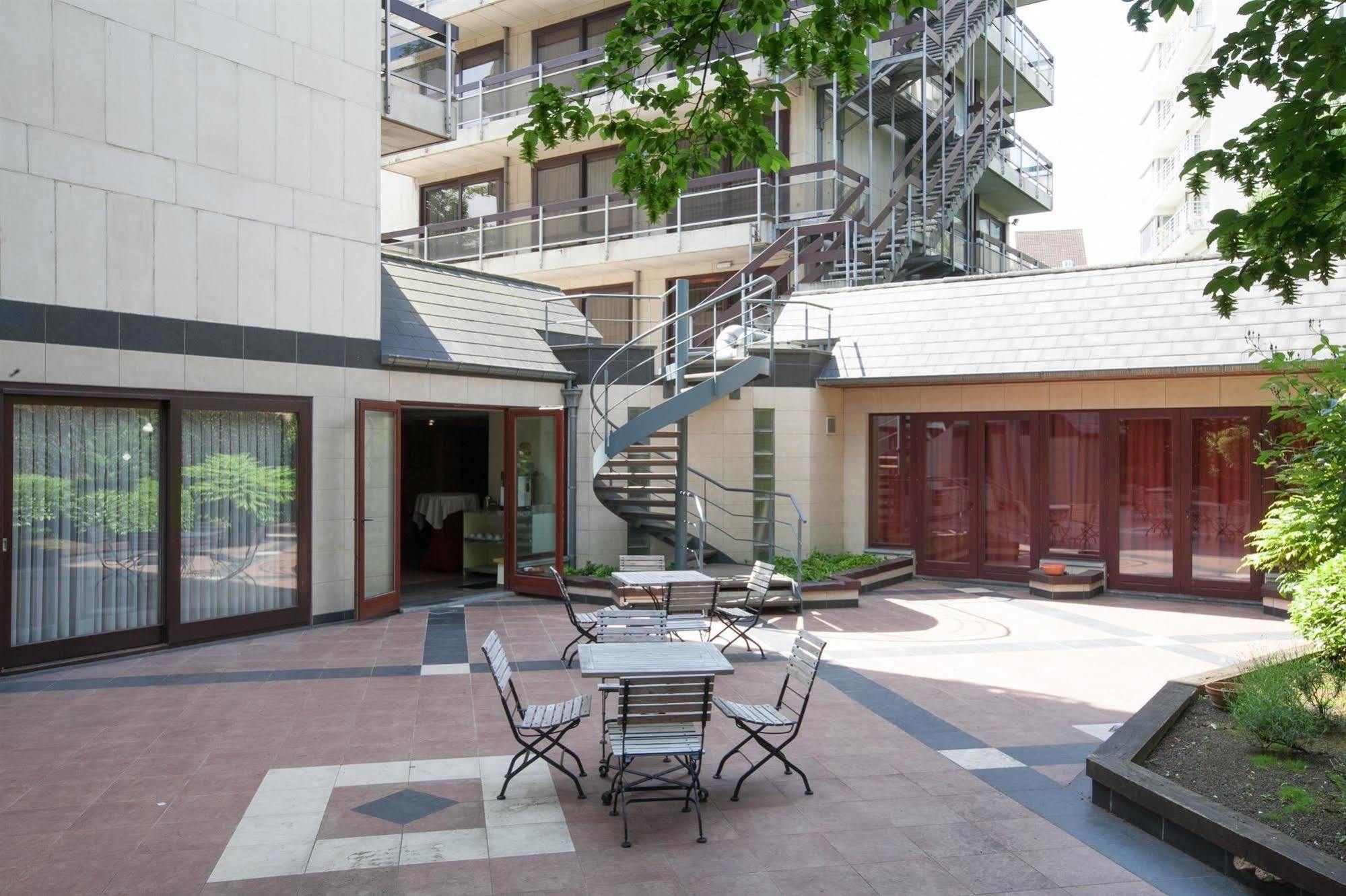 Hotel Best Western County House Saint-Gilles Exteriér fotografie